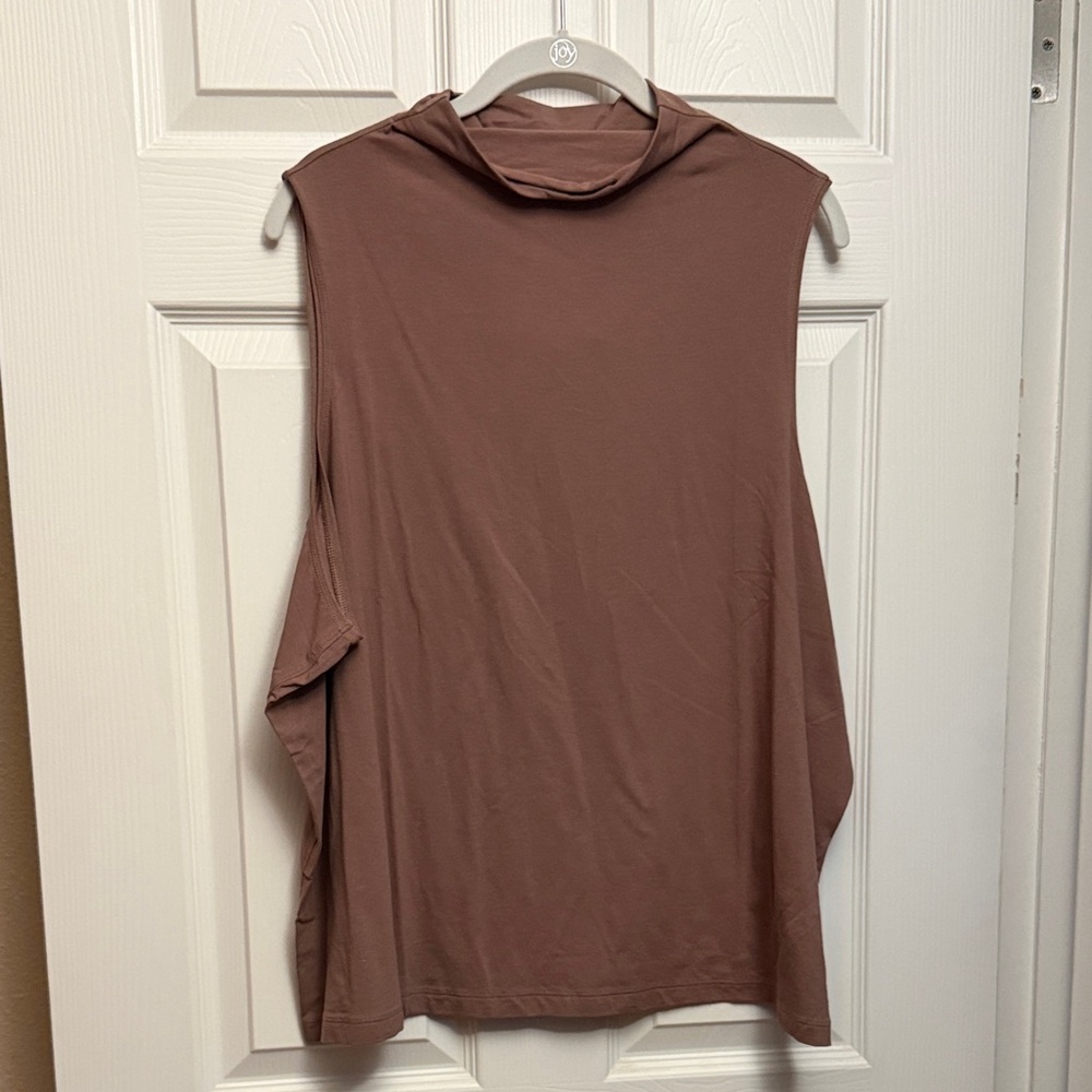 NEW w tags Athleta Sleeveless Brown Muscle Tee